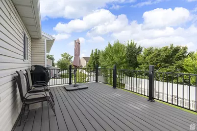 2257 N 830 W, West Bountiful, UT 84087 - Photo 29