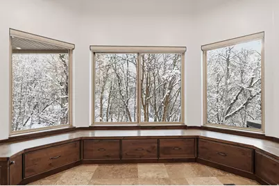 1284 E Canyon Creek Dr S, Bountiful, UT 84010 - Photo 37