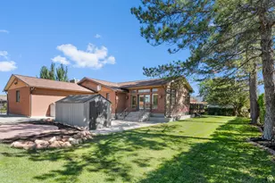 2683 W Carson Ln S, West Jordan, UT 84084 - Photo 25