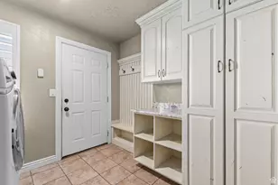 2683 W Carson Ln S, West Jordan, UT 84084 - Photo 17