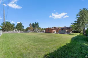 2683 W Carson Ln S, West Jordan, UT 84084 - Photo 23