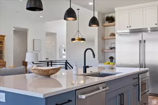 71 S Harvs Ln, Kaysville, UT 84037 - Photo 11