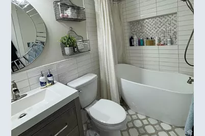 2095 S Main St E #23, Bountiful, UT 84010 - Photo 17