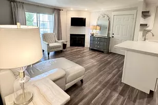 2095 S Main St E, Bountiful, UT 84010 - Photo 3