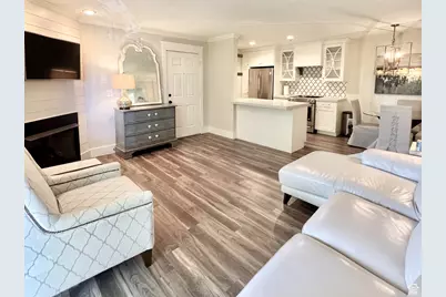 2095 S Main St E #23, Bountiful, UT 84010 - Photo 29