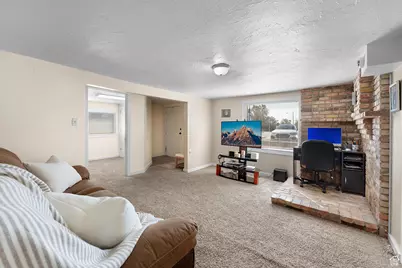 28 W Stauffer Ln S, Murray, UT 84107 - Photo 7