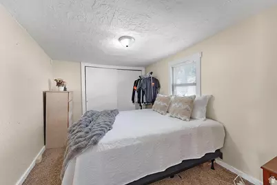 28 W Stauffer Ln S, Murray, UT 84107 - Photo 9