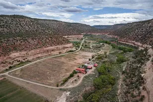 1095 S Montezuma Canyon Rd, Monticello, UT 84535 - Photo 3