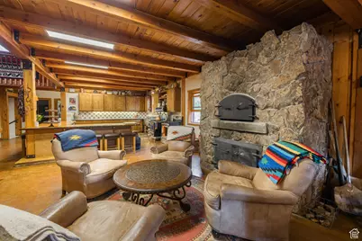 1095 S Montezuma Canyon Rd, Monticello, UT 84535 - Photo 11