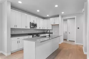 11339 S Offshore Wy, South Jordan, UT 84009 - Photo 9