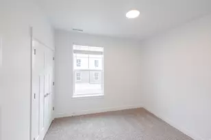 882 N Coulsen Dr, Saratoga Springs, UT 84045 - Photo 9