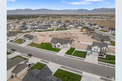 443 S McBride Dr, Grantsville, UT 84029 - Photo 3