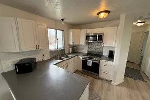 4717 S Spicewood Cir W, Taylorsville, UT 84129 - Photo 9