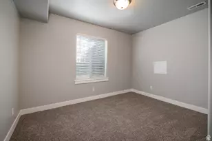 94 W Hillside Dr, Elk Ridge, UT 84651 - Photo 17