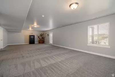 94 W Hillside Dr, Elk Ridge, UT 84651 - Photo 15