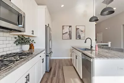 12073 Tower Arch Ln S, Herriman, UT 84096 - Photo 11