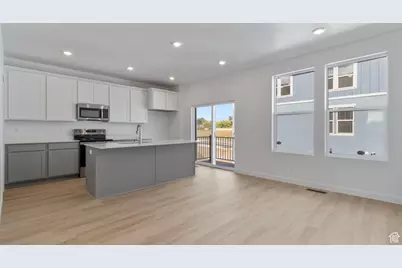 1459 N 1875 W #166, Layton, UT 84041 - Photo 9