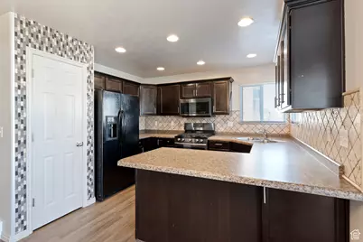 3166 W 5625 S, Roy, UT 84067 - Photo 15