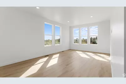 1451 N 1875 W #168, Layton, UT 84041 - Photo 5