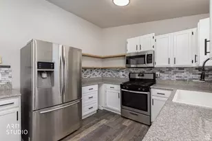 916 W 2025 S, Woods Cross, UT 84087 - Photo 9