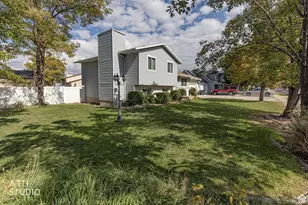 916 W 2025 S, Woods Cross, UT 84087 - Photo 3