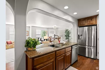 11738 S Currant Dr #102, South Jordan, UT 84009 - Photo 5