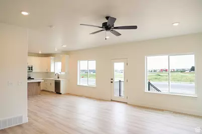 457 E 720 N Lot #8, Salem, UT 84653 - Photo 7