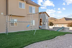 51 E Magellan Ln, Elk Ridge, UT 84651 - Photo 41