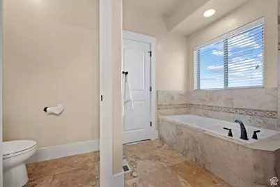 51 E Magellan Ln, Elk Ridge, UT 84651 - Photo 19