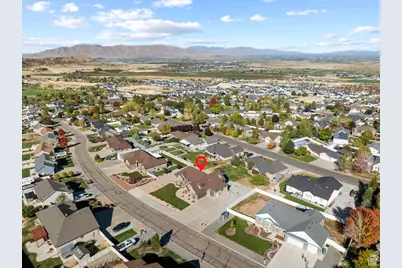 51 E Magellan Ln, Elk Ridge, UT 84651 - Photo 53