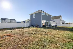 3215 N Saddlebrook Ln W, Plain City, UT 84404 - Photo 27