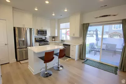 3215 N Saddlebrook Ln W #319, Plain City, UT 84404 - Photo 9