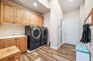 587 E Corner Canyon Dr, Draper, UT 84020 - Photo 13