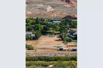 3752 Sugar Leo Rd, Bloomington, UT 84790 - Photo 3