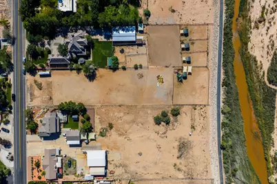 3752 Sugar Leo Rd, Bloomington, UT 84790 - Photo 9