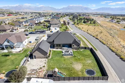 9031 N Cassie Dr E, Eagle Mountain, UT 84005 - Photo 39