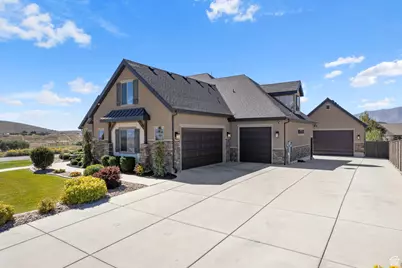 9031 N Cassie Dr E, Eagle Mountain, UT 84005 - Photo 49