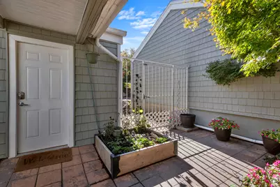 1820 S High Pointe Dr, Bountiful, UT 84010 - Photo 31