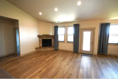 759 W Fox Dr, Pleasant View, UT 84414 - Photo 19