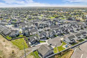 447 W June Dr, Kaysville, UT 84037 - Photo 41