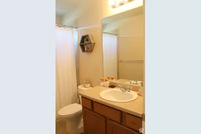 6842 Bigelow Dr, Stansbury Park, UT 84074 - Photo 17