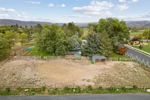 590 S Center St, Midway, UT 84049 - Photo 5