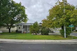 1025 N 300 W, Springville, UT 84663 - Photo 31