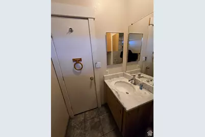 1025 N 300 W #1, Springville, UT 84663 - Photo 15