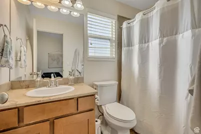 1097 W 850 S, Clearfield, UT 84015 - Photo 23