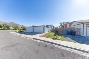 1879 E 5750 S, South Ogden, UT 84403 - Photo 25