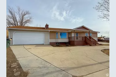 510 W Highway Dr, Wellington, UT 84542 - Photo 1