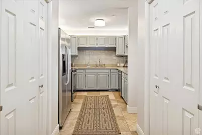 560 E South Temple #201, Salt Lake City, UT 84102 - Photo 3