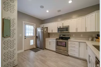 11078 S Topview Rd W, South Jordan, UT 84009 - Photo 11