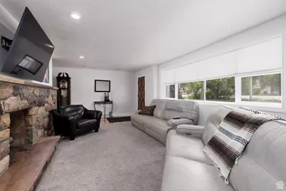 295 S State St, Ferron, UT 84523 - Photo 11